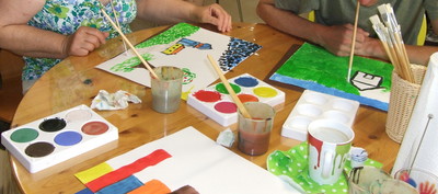 Firmenevent mit kreativen Teambuilding-Aktivitäten